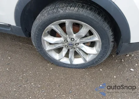 2011 Ford Explorer Xlt z USA, uszkodzony, nr VIN 1FMHK8D81BGA53632